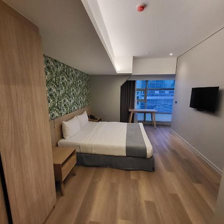 Infinity Tower Suites Makati City Exteriér fotografie
