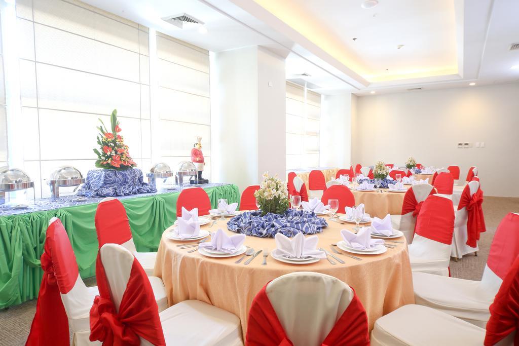 Infinity Tower Suites Makati City Exteriér fotografie
