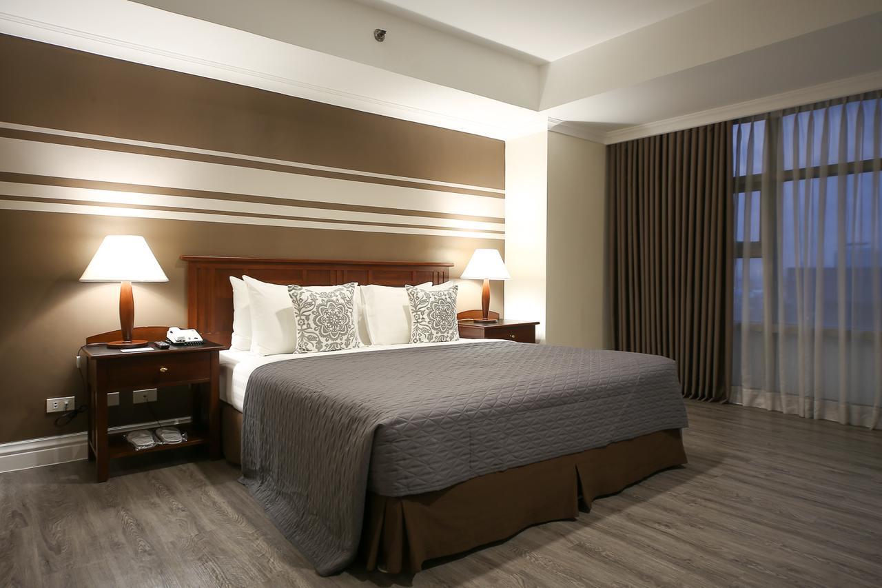Infinity Tower Suites Makati City Exteriér fotografie