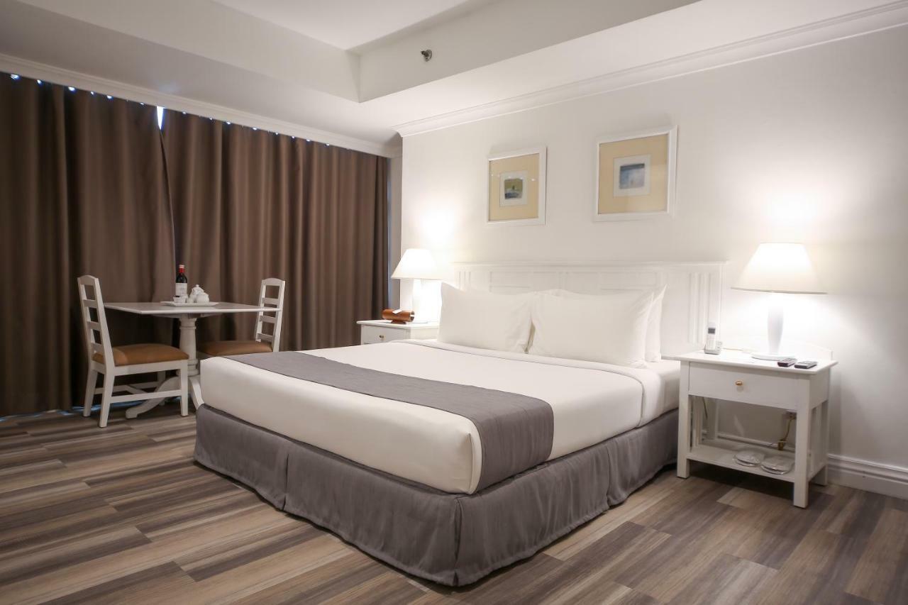 Infinity Tower Suites Makati City Exteriér fotografie