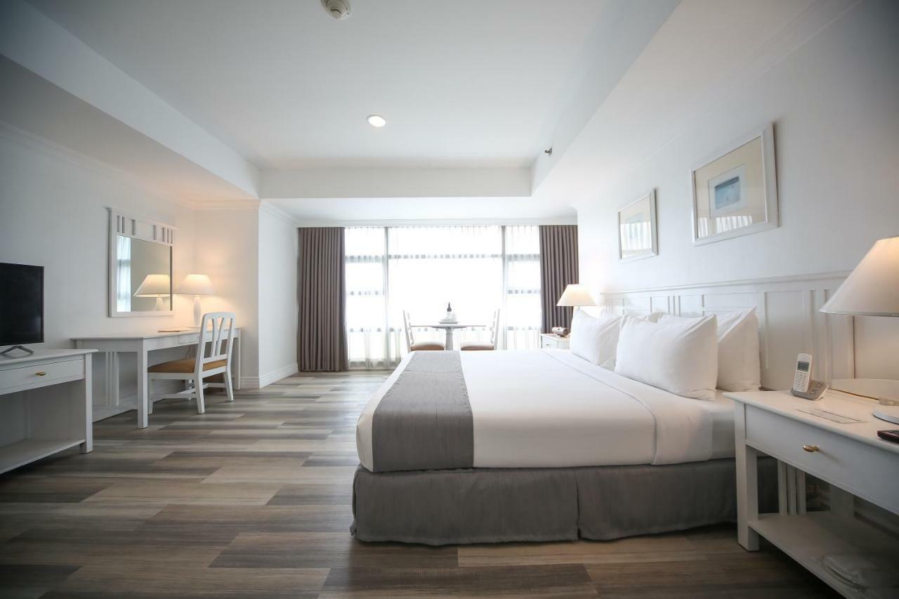 Infinity Tower Suites Makati City Exteriér fotografie