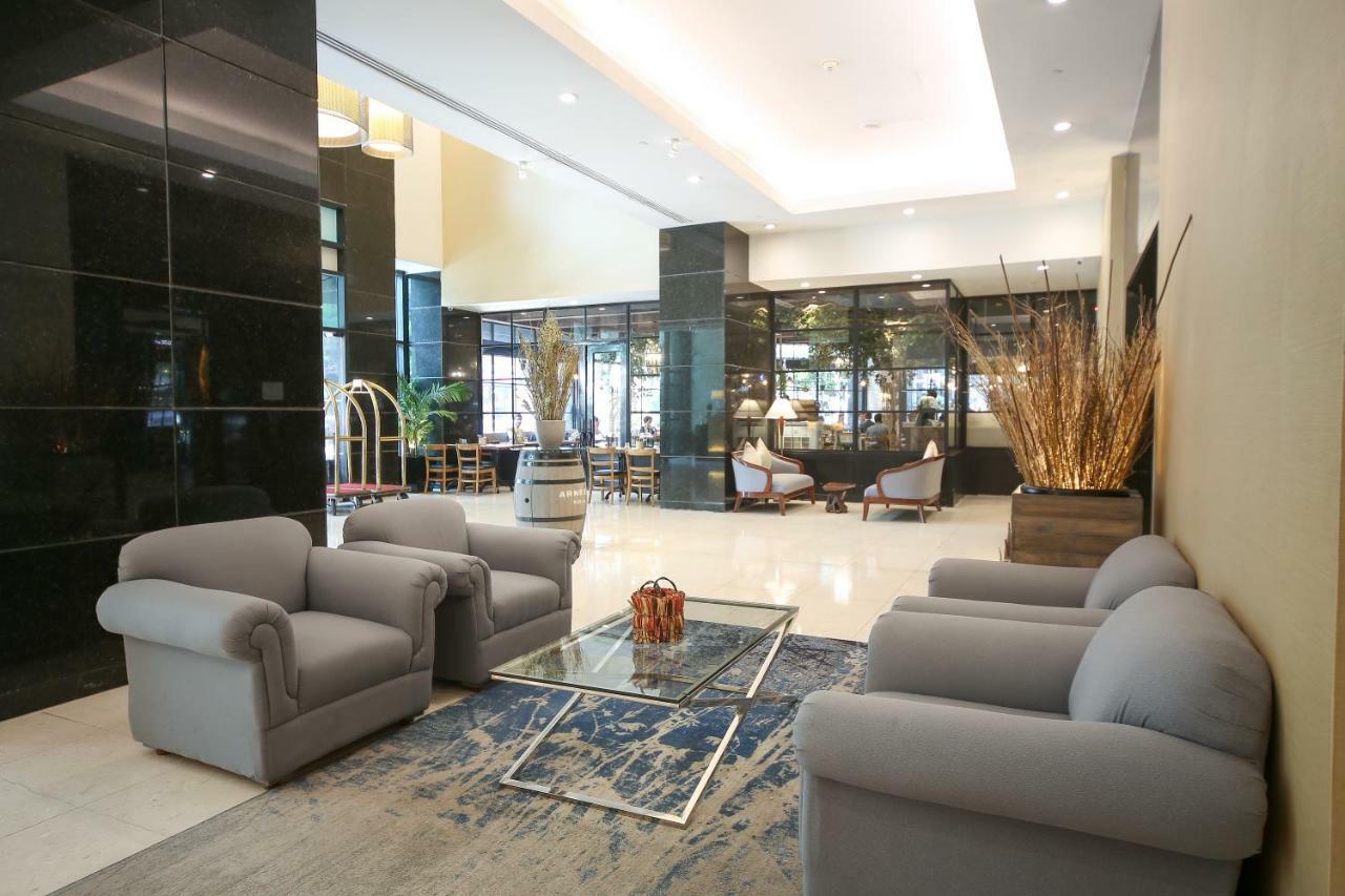 Infinity Tower Suites Makati City Exteriér fotografie