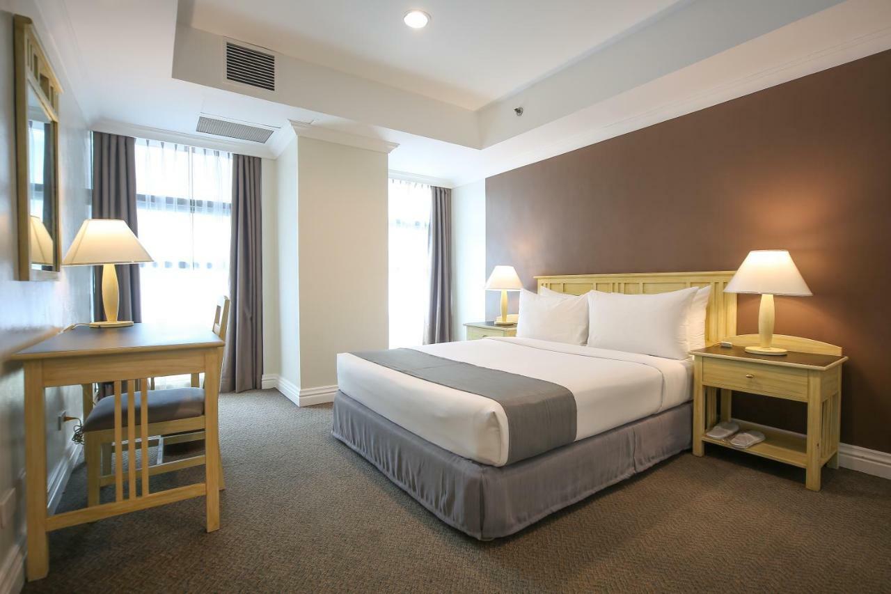 Infinity Tower Suites Makati City Exteriér fotografie